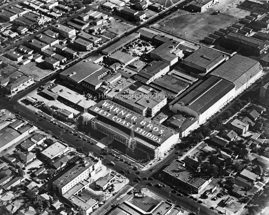 Warner Bros. Studios 1929 Sunset Blvd. and Bronson Ave. wm.jpg
